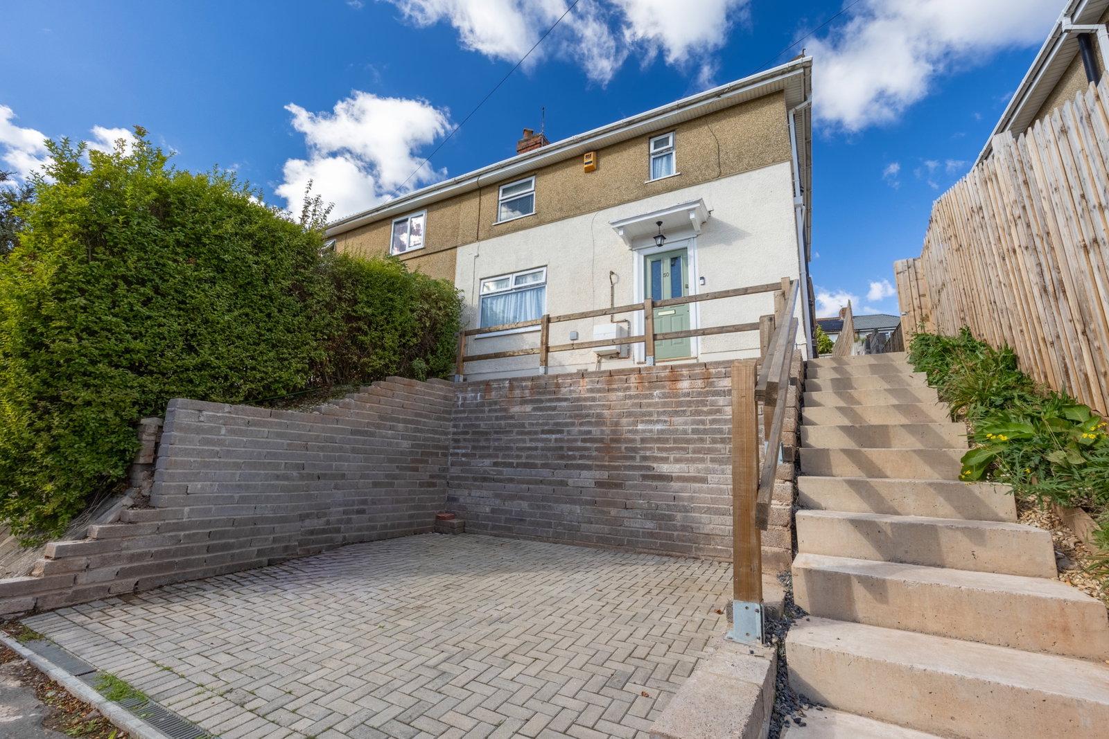 Semi Detached House for sale in Bristol, Ponsford Road, Knowle, Bristol, BS4 2UR, 904 m²