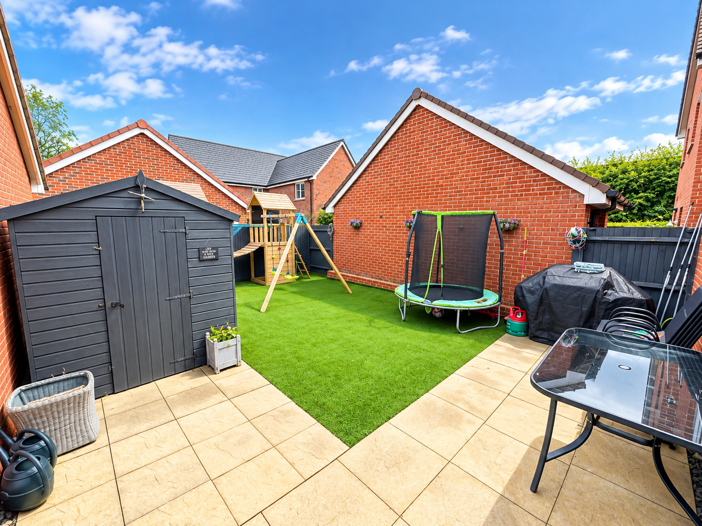Detached House for sale in Ashford, Tylle Place, Sellindge, Ashford, TN25