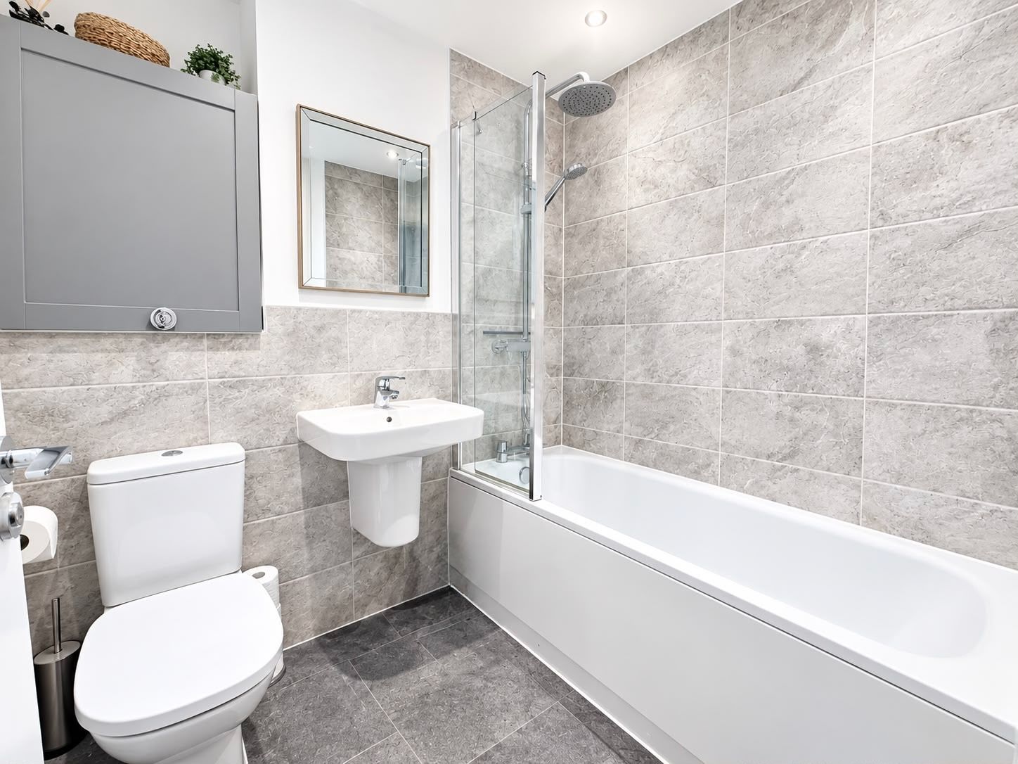 Detached House for sale in Ashford, Tylle Place, Sellindge, Ashford, TN25