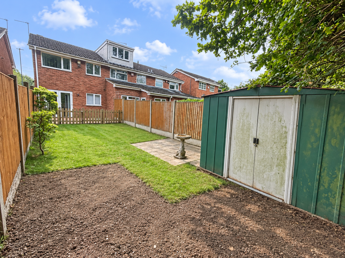 End Of Terrace House for sale in Birmingham, Pinewood Drive, Birmingham, B32 4LD