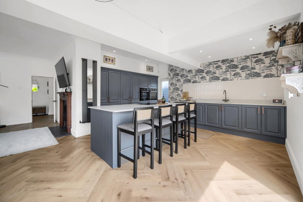 Detached House for sale in Swansea, Clasemont Road, Morriston, Swansea