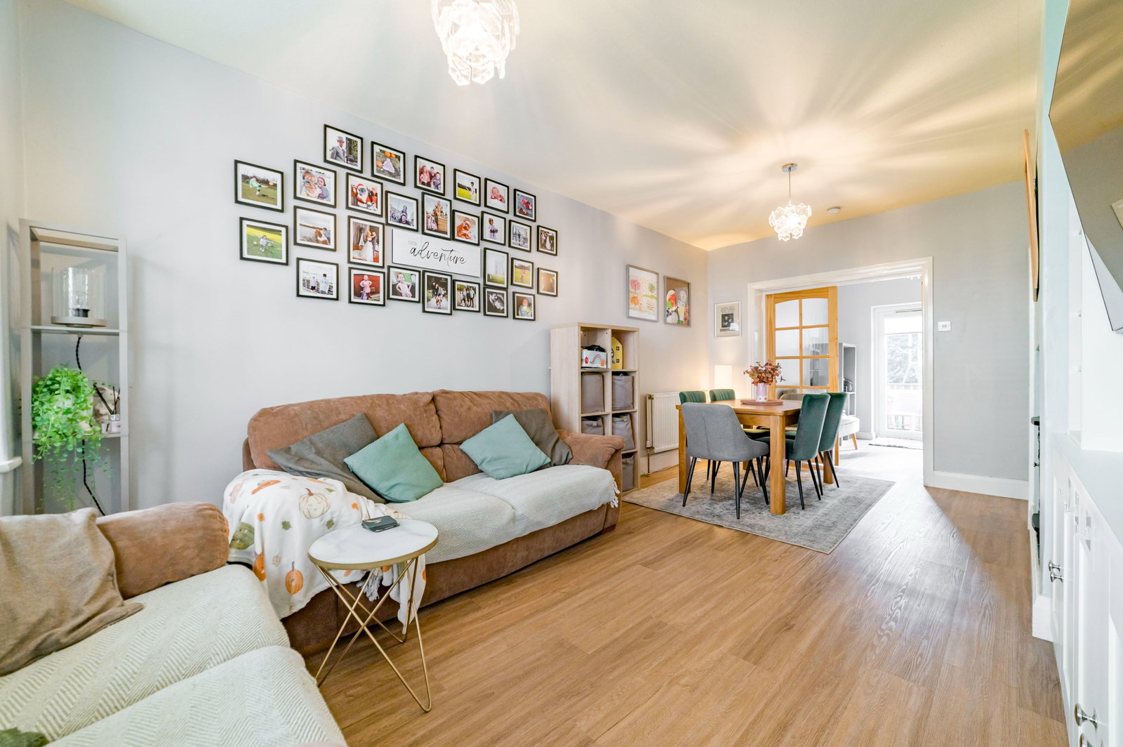 Semi Detached House for sale in Bury, Weythorne Drive, Bury, 917 m²