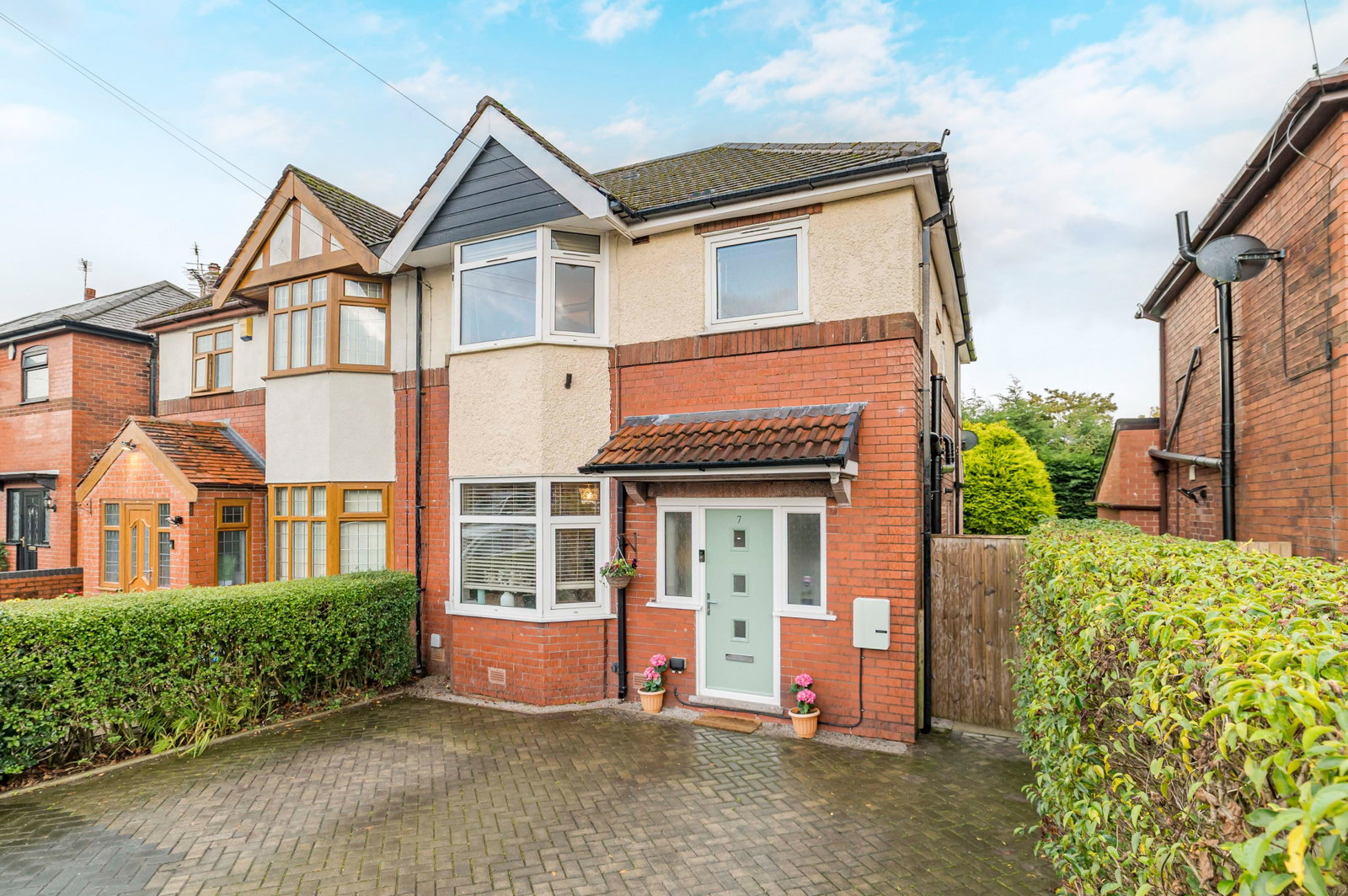 Semi Detached House for sale in Bury, Weythorne Drive, Bury, 917 m²