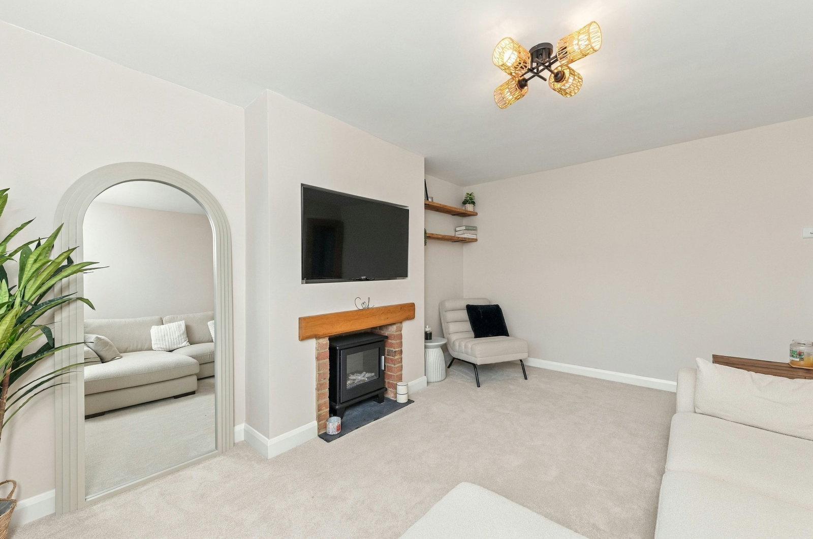 Semi Detached House for sale in Castleford, Windermere Road, Castleford, WF10 3NQ, 828 m²