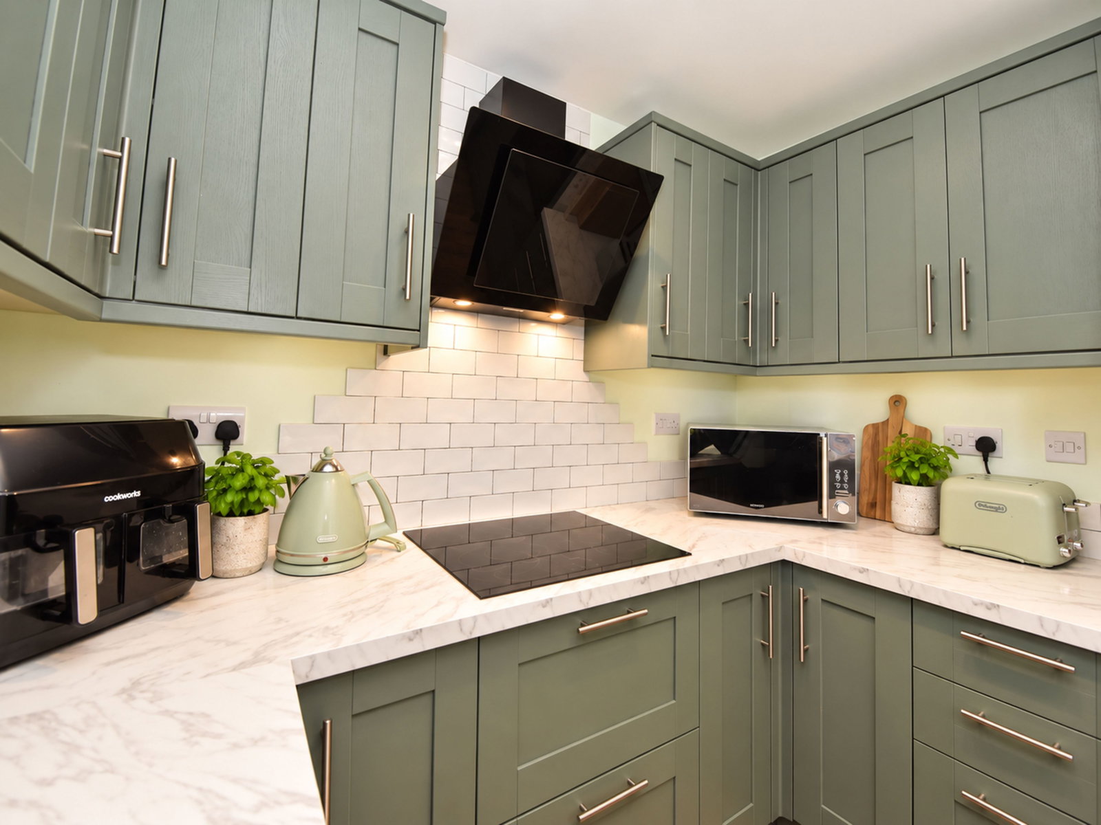 Terraced House for sale in Stourbridge, Halfcot Avenue, Stourbridge, DY9 0YB