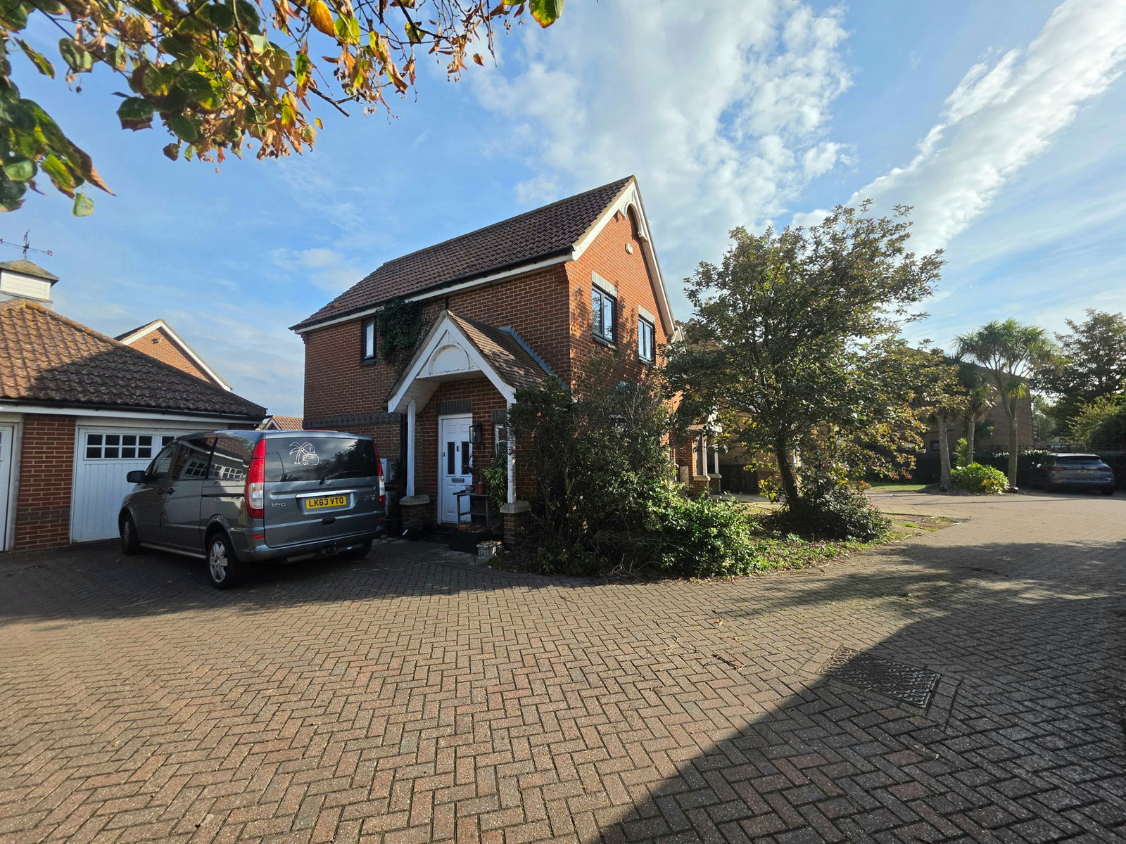 Semi Detached House for sale in Sheerness, Halfway Road, Minster On Sea, Sheerness, ME12 3AR