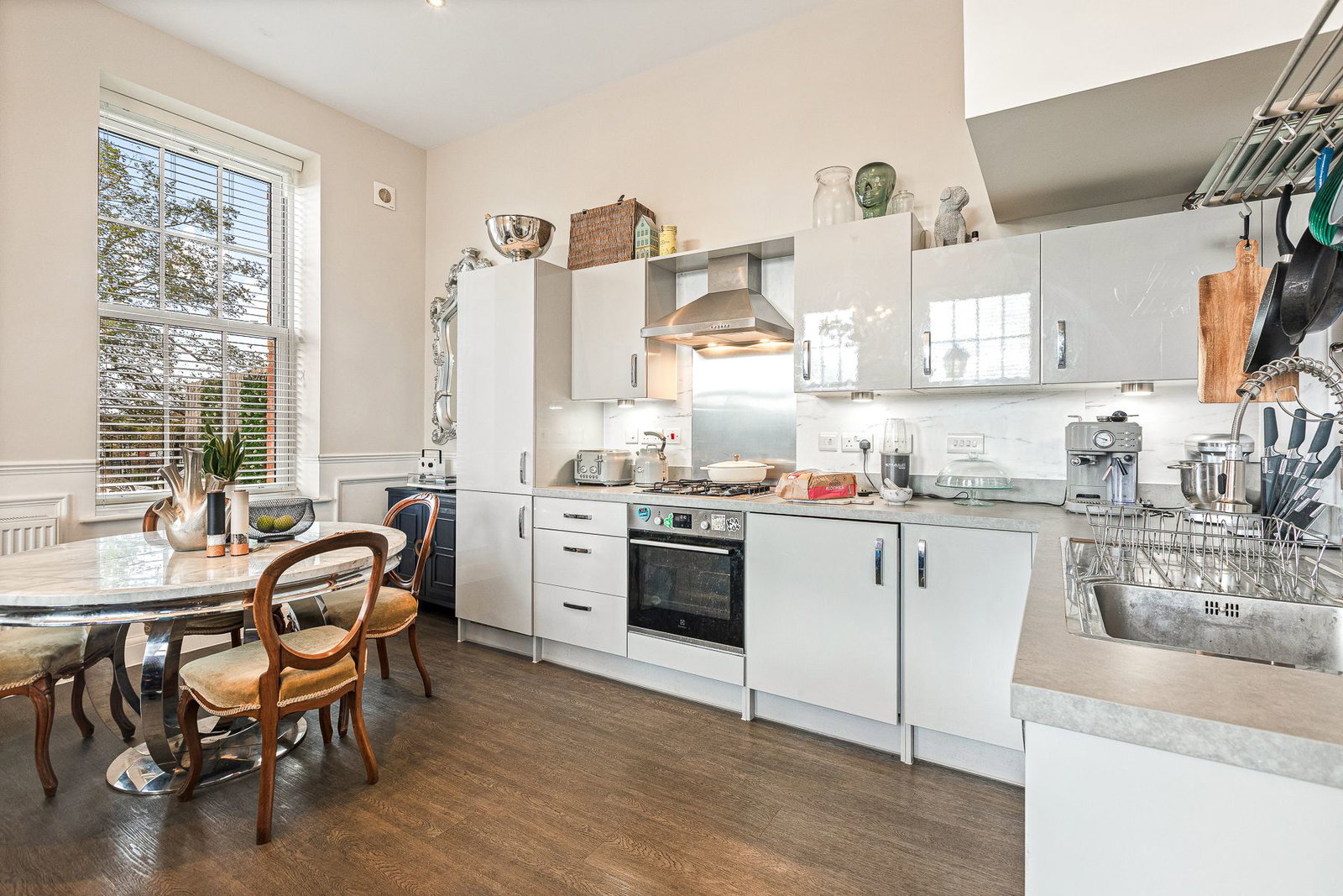 Semi Detached House for sale in Leicester, Elmdon Drive, Humberstone, LE5 0BN