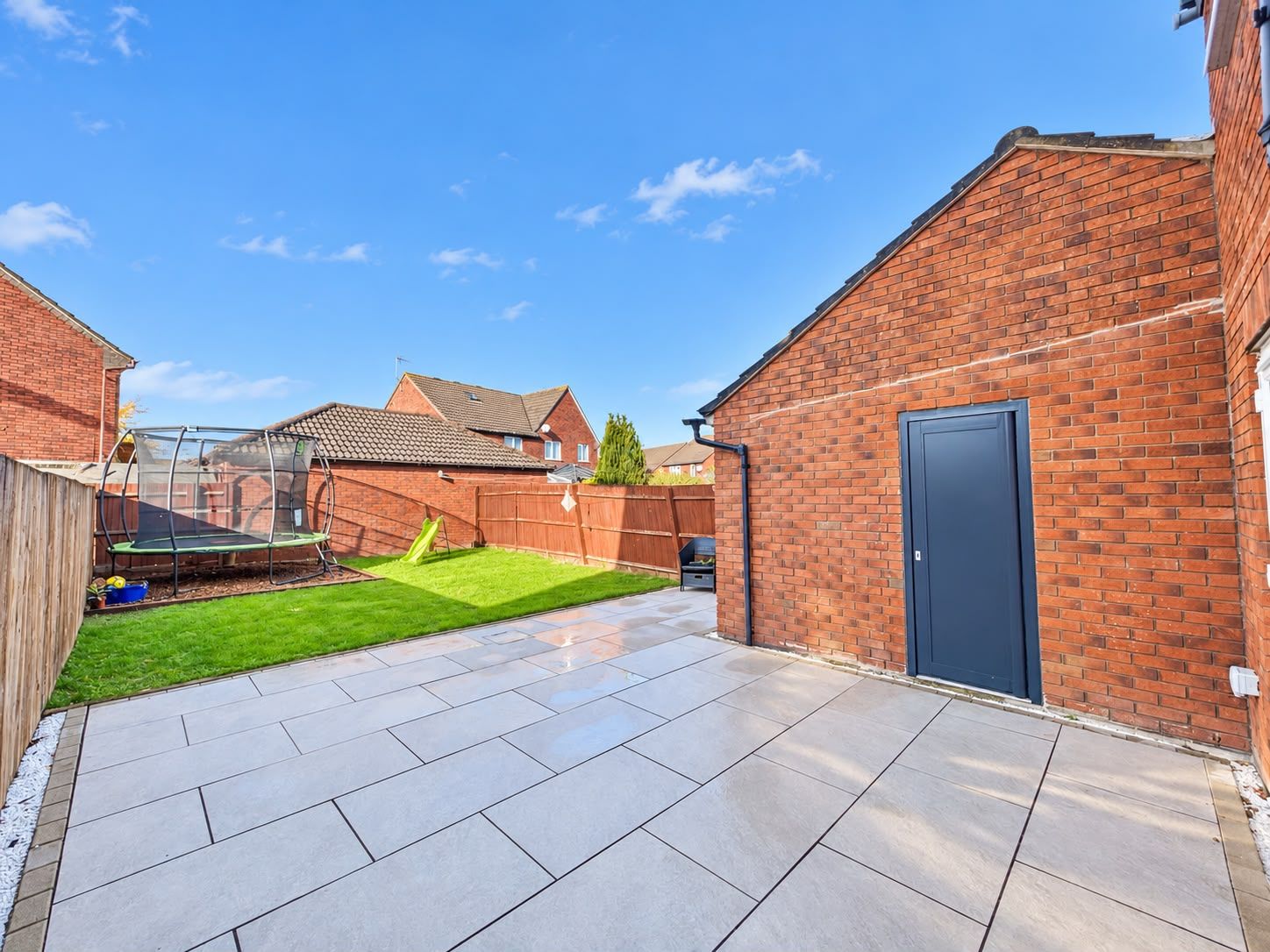 End Of Terrace House for sale in Gloucester, Welland Road, Quedgeley, Gloucester, GL2 4SG