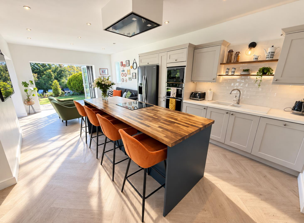Detached House for sale in Wirral, Barnston Road, Thingwall, CH61 1AS