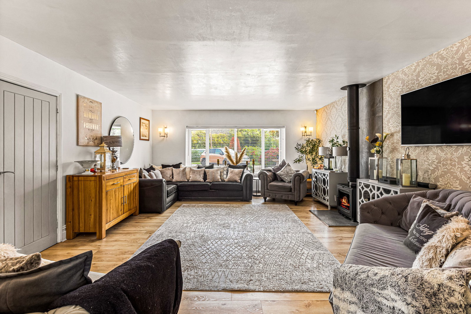 Detached House for sale in Melton Mowbray, 162 Burton Road, Melton Mowbray, LE13 1DN, 2875 m²