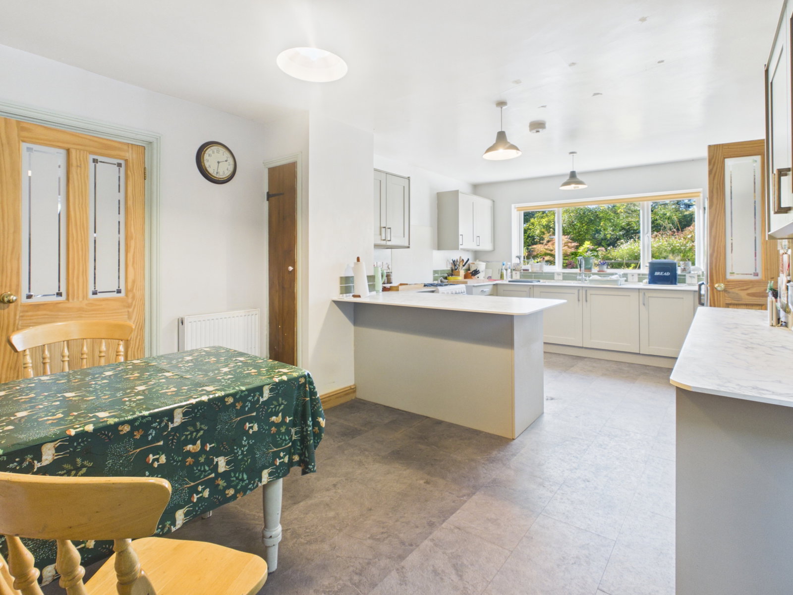 Detached House for sale in Dover, Vale View Road, Dover, CT17 9NP