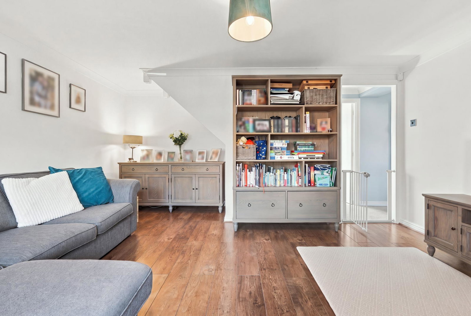 Semi Detached House for sale in Basildon, Northampton Grove, Langdon Hills, Basildon, SS16, 1041 m²