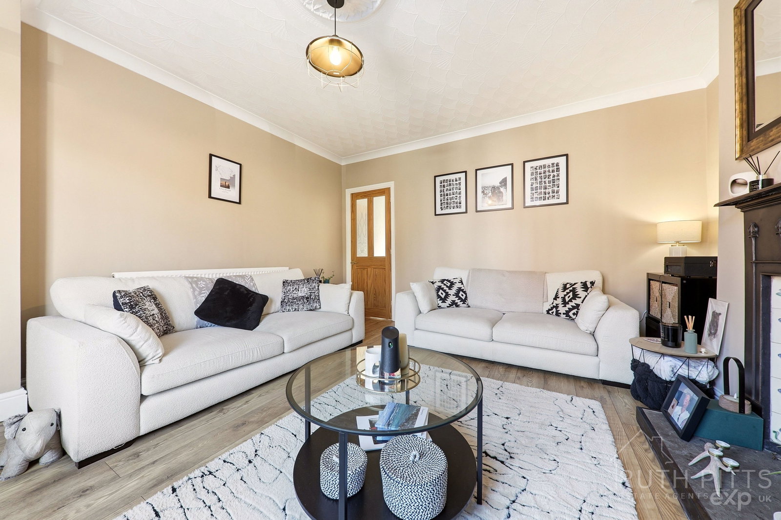 End Of Terrace House for sale in Pontefract, Hague Terrace, Hemsworth, Pontefract, WF9