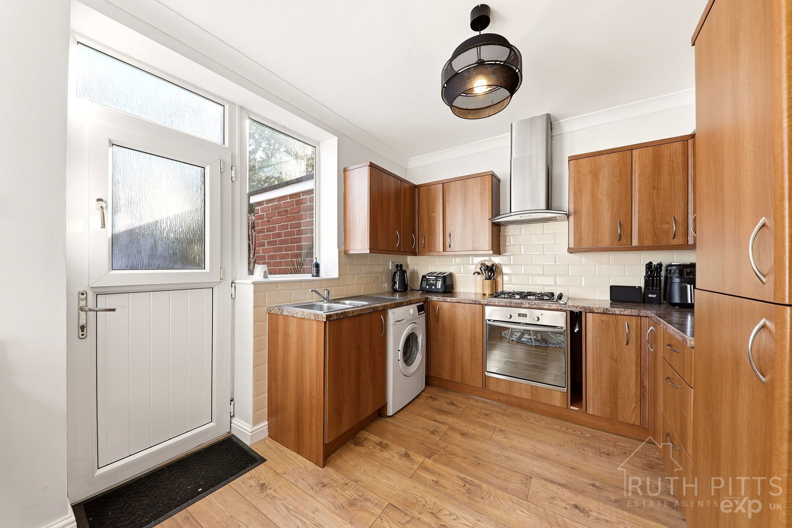 End Of Terrace House for sale in Pontefract, Hague Terrace, Hemsworth, Pontefract, WF9