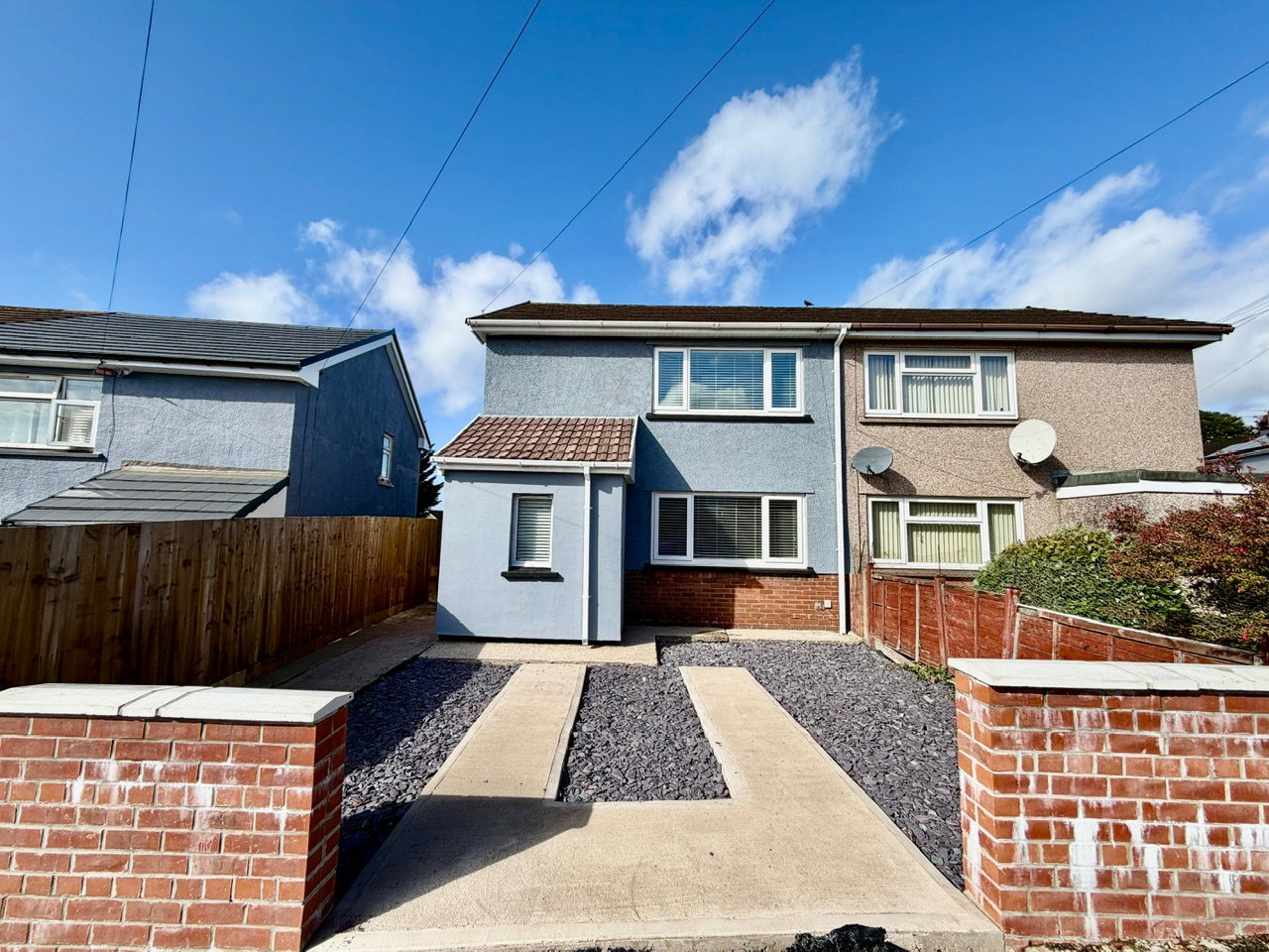 Semi Detached House for sale in Blackwood, St. Marys Road, Pontllanfraith, Blackwood, NP12 2NS