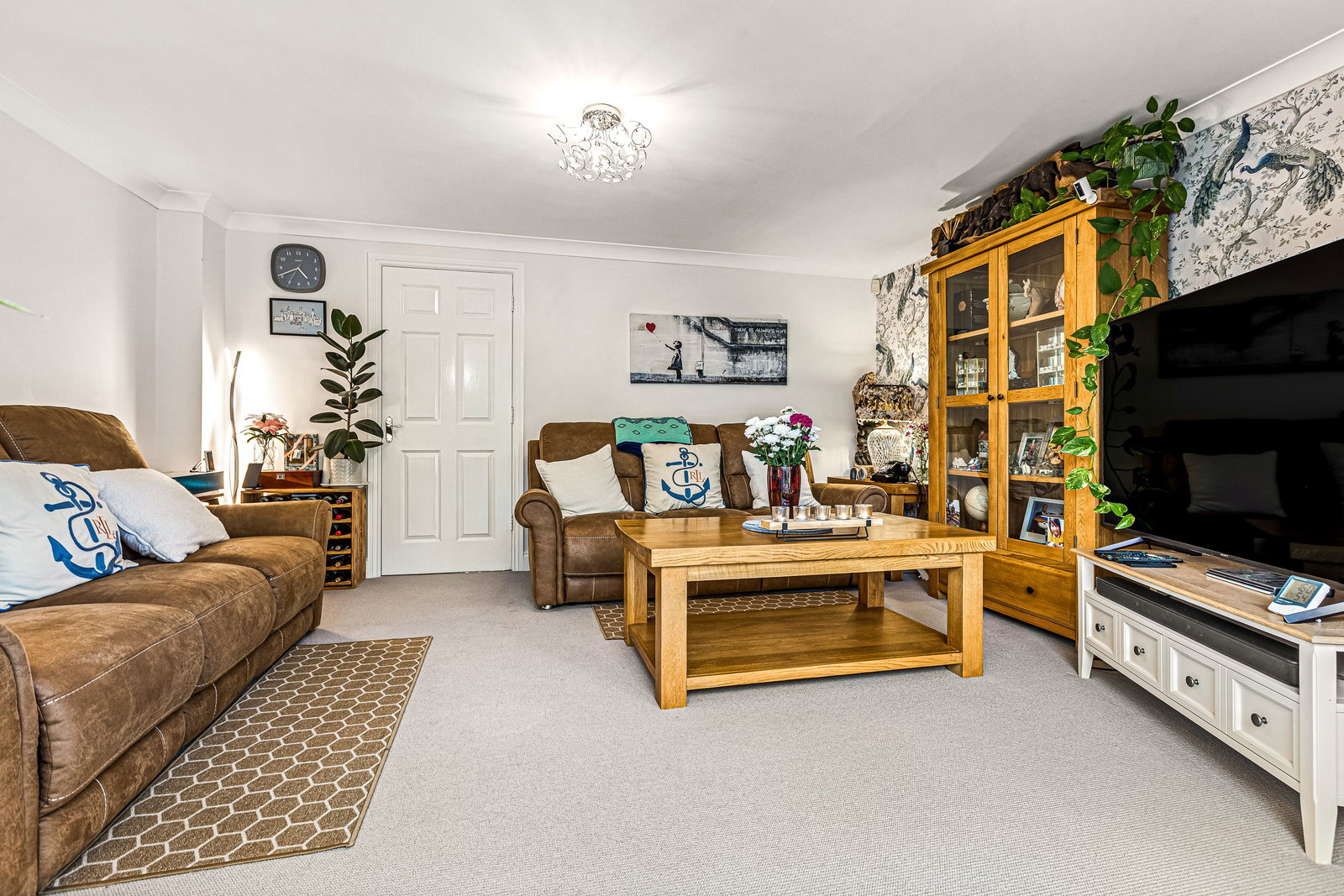 Semi Detached House for sale in Hinckley, Fosse Close, Burbage, LE10 2EH, 1515 m²