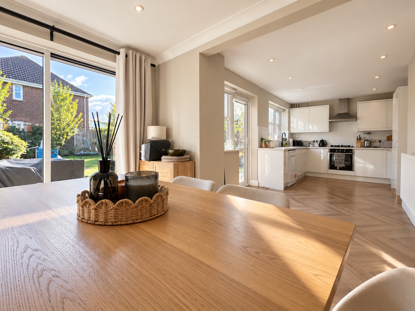 Detached House for sale in Leicester, Monks Crescent, Leicester, LE4 2WA, 1209 m²