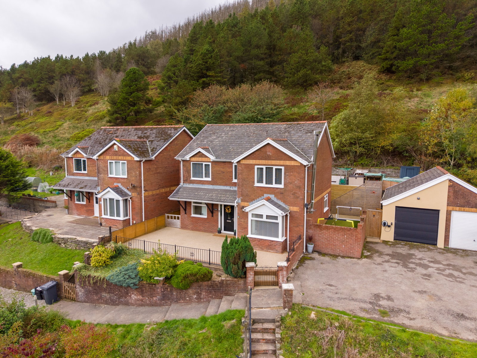 Detached House for sale in Abertillery, West Bank, Cwmtillery, Abertillery, NP13 1RF