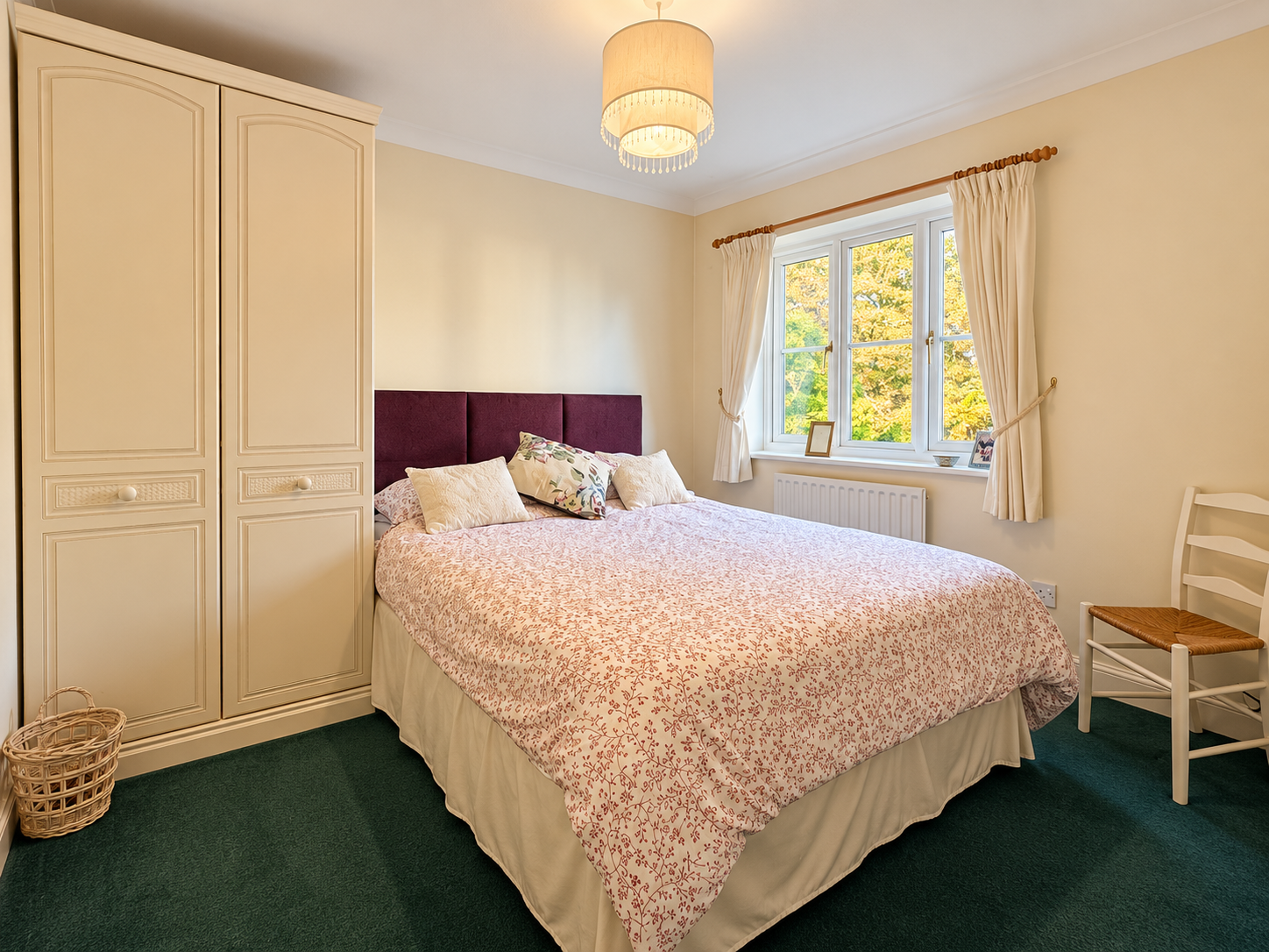 Detached House for sale in Broadstairs, Mariners Lea, Broadstairs, CT10 2QB, 840 m²