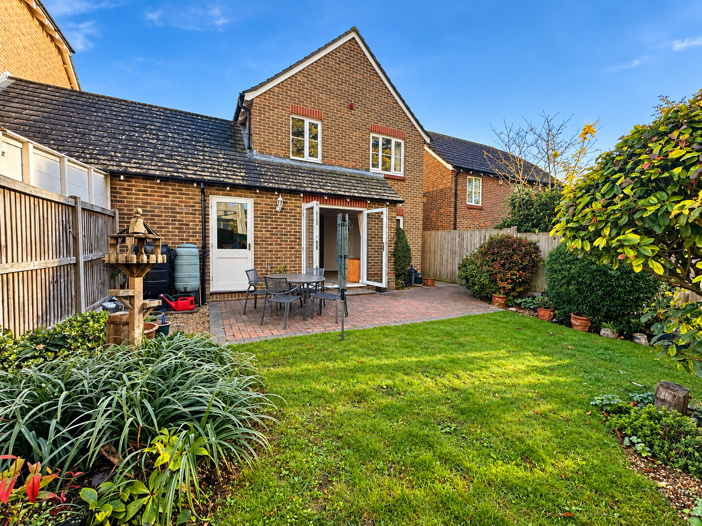 Detached House for sale in Broadstairs, Mariners Lea, Broadstairs, CT10 2QB, 840 m²