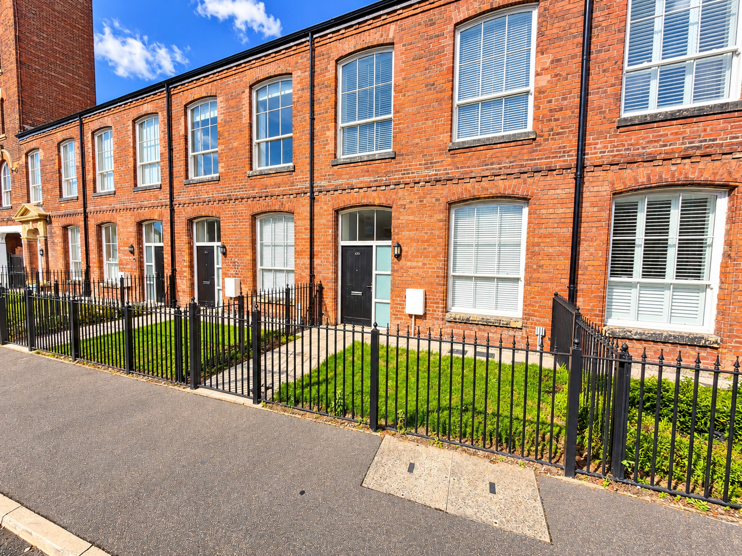 Terraced House for sale in Stockport, Hempshaw Lane, Offerton, Stockport, SK2 5SU, 812 m²
