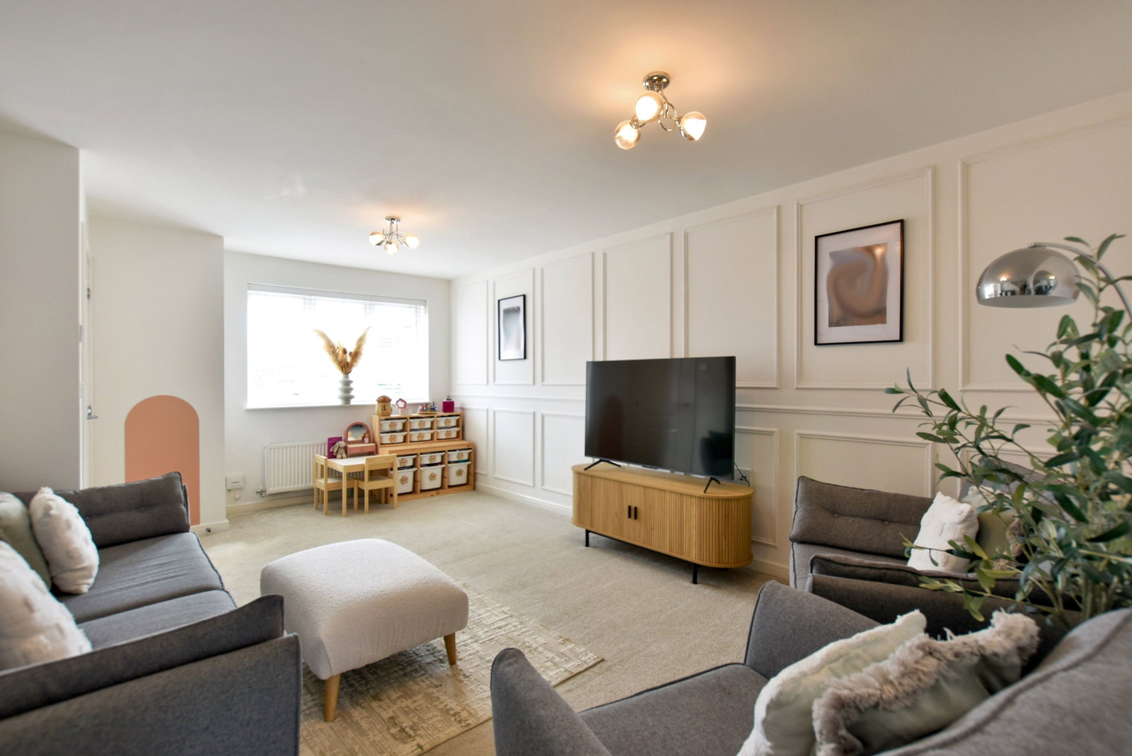 Semi Detached House for sale in Wakefield, Woodhall Mews, CITY FIELDS, Wakefield. WF1, 861 m²