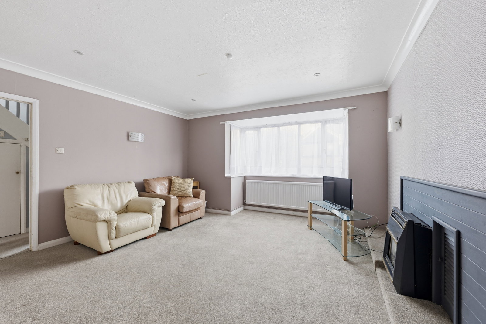 Detached House for sale in Epsom, Grosvenor Road, Epsom, KT18 6JQ