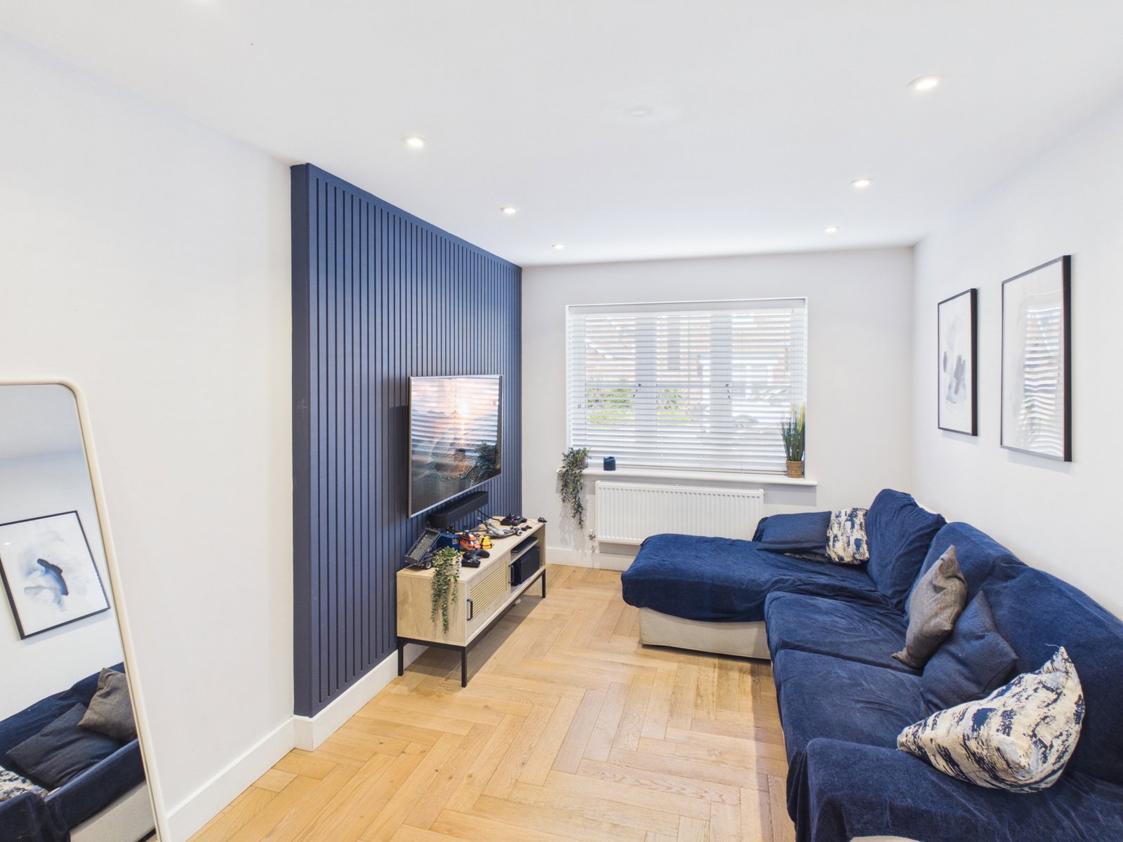 Semi Detached House for sale in Bury st Edmunds, 5 Granger Close, Walsham-le-Willows, 893 m²