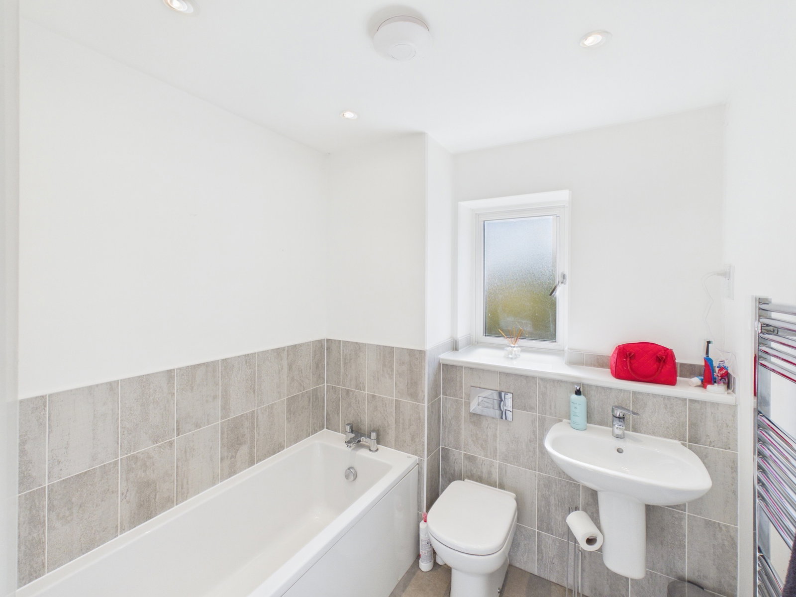 Semi Detached House for sale in Bury st Edmunds, 5 Granger Close, Walsham-le-Willows, 893 m²