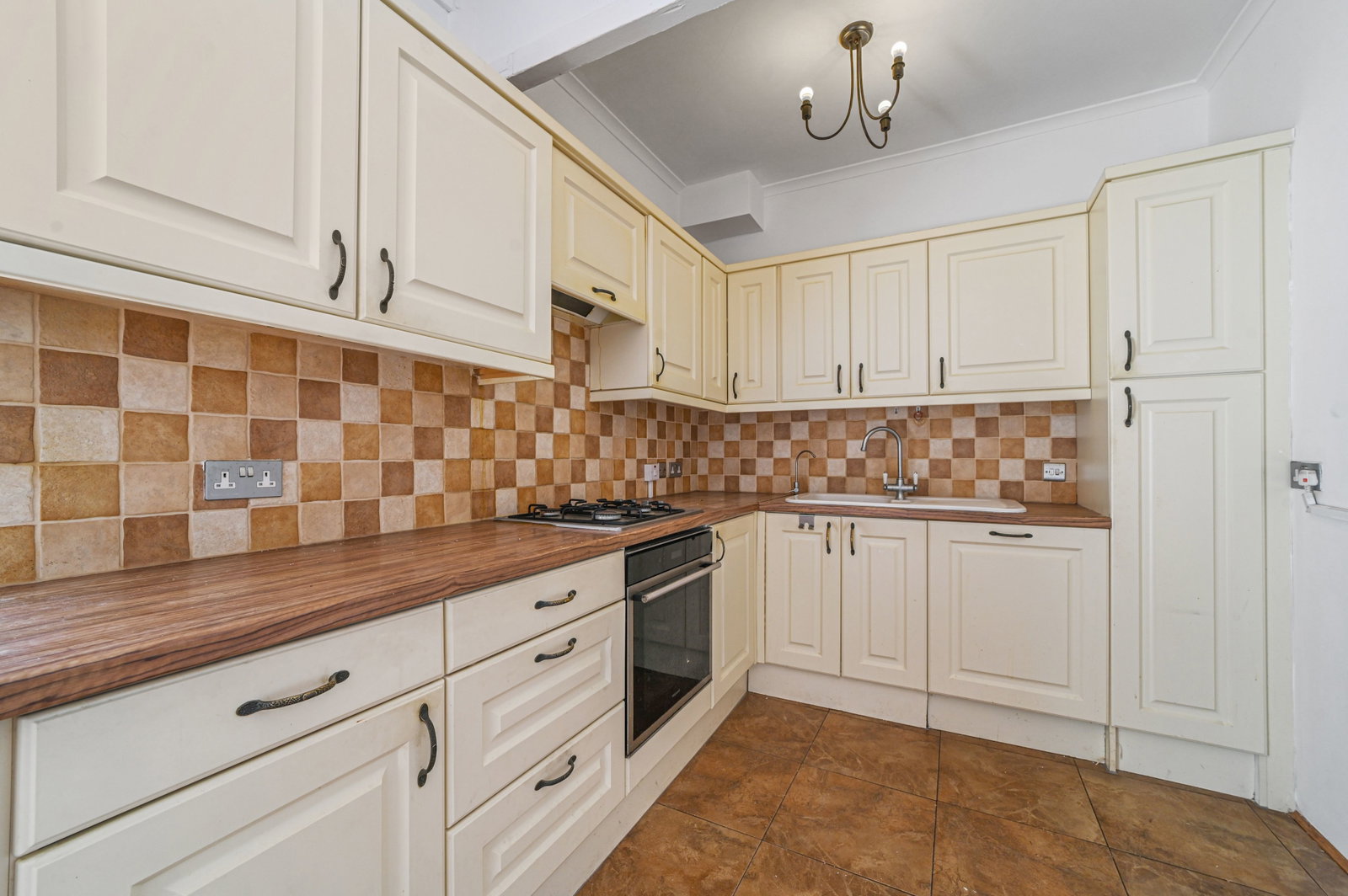 Terraced House for sale in Chingford, Mount Avenue, Chingford, E4