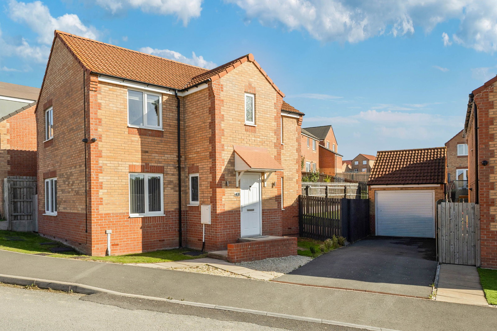 Detached House for sale in Knottingley, Pineberry Way, Knottingley, 958 m²