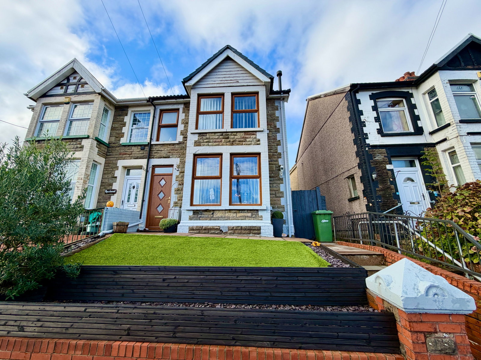 Semi Detached House for sale in Bargoed, Southend Terrace, Pontlottyn, Bargoed, CF81 9RL