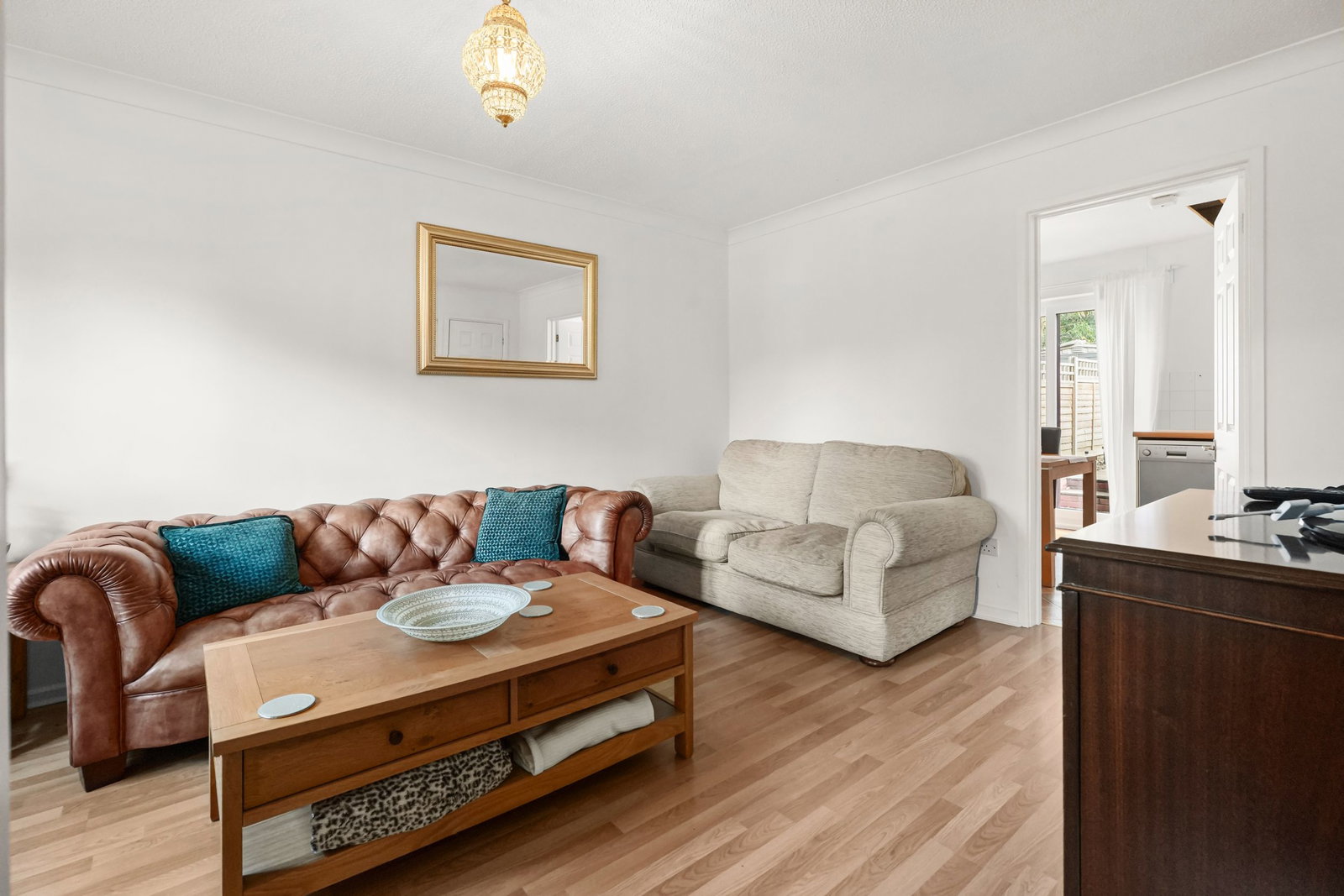 End Of Terrace House for sale in Milton Keynes, Woolrich Gardens, Stony Stratford, Milton Keynes, MK11 1JX