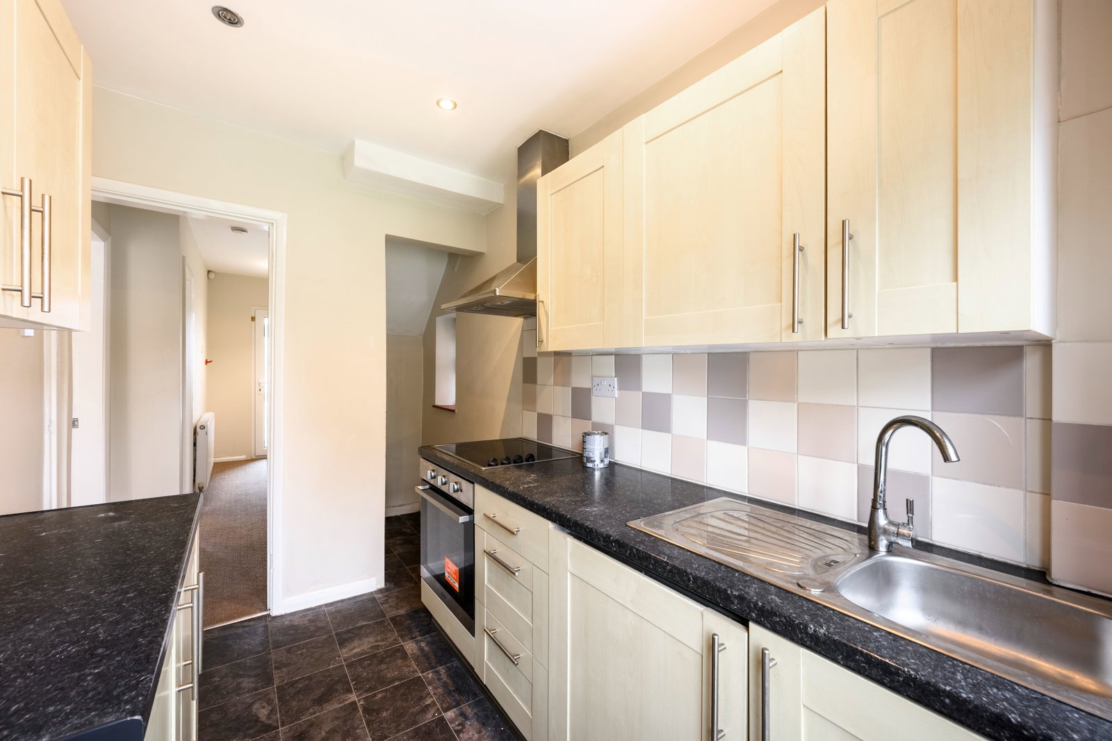 Semi Detached House for sale in Sutton Coldfield, Plants Brook Road, Sutton Coldfield, B76, 815 m²