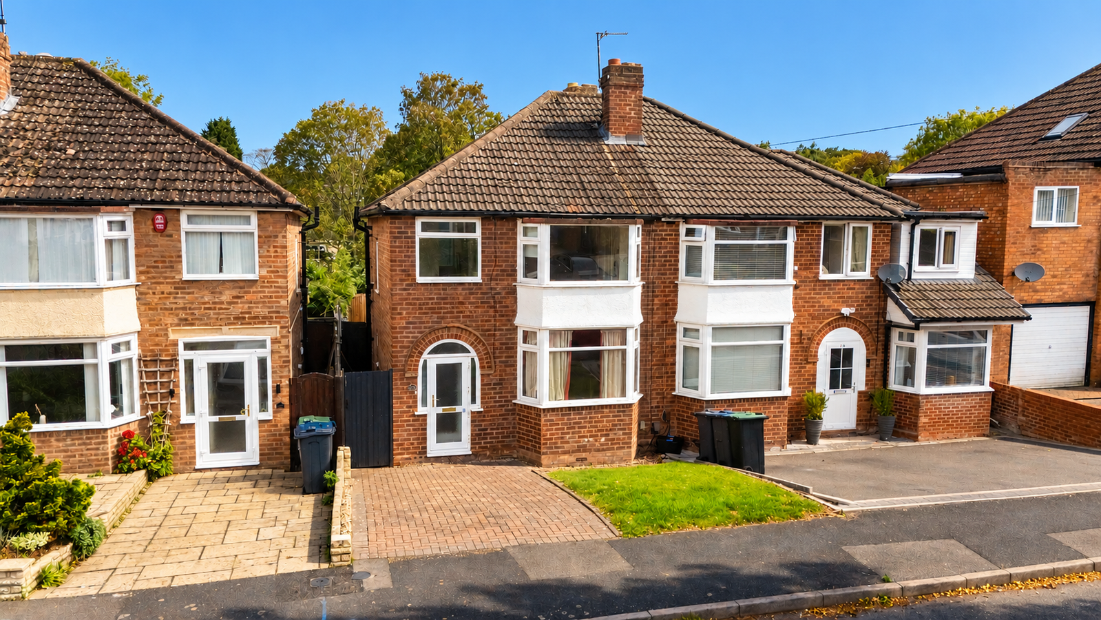 Semi Detached House for sale in Sutton Coldfield, Plants Brook Road, Sutton Coldfield, B76, 815 m²