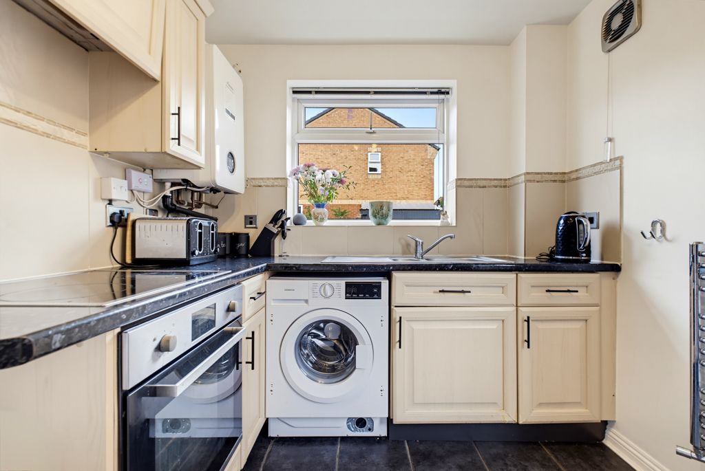 Semi Detached House for sale in Birmingham, Varley Road, Erdington, B24 0LE, 756 m²