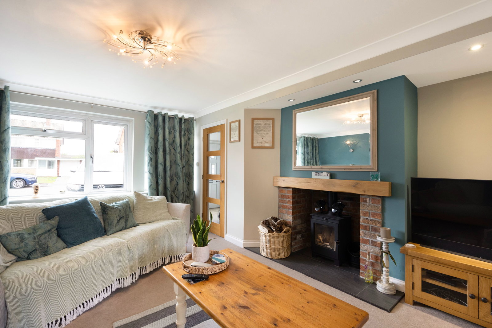 Semi Detached House for sale in Cheltenham, Barton Way, Up Hatherley, Cheltenham, GL51 3QR