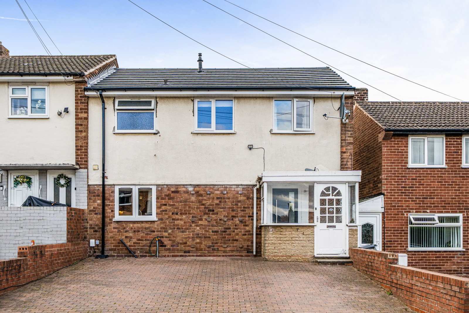 End Of Terrace House for sale in Oldbury, Oakdale Close, Oldbury, B68 8BA