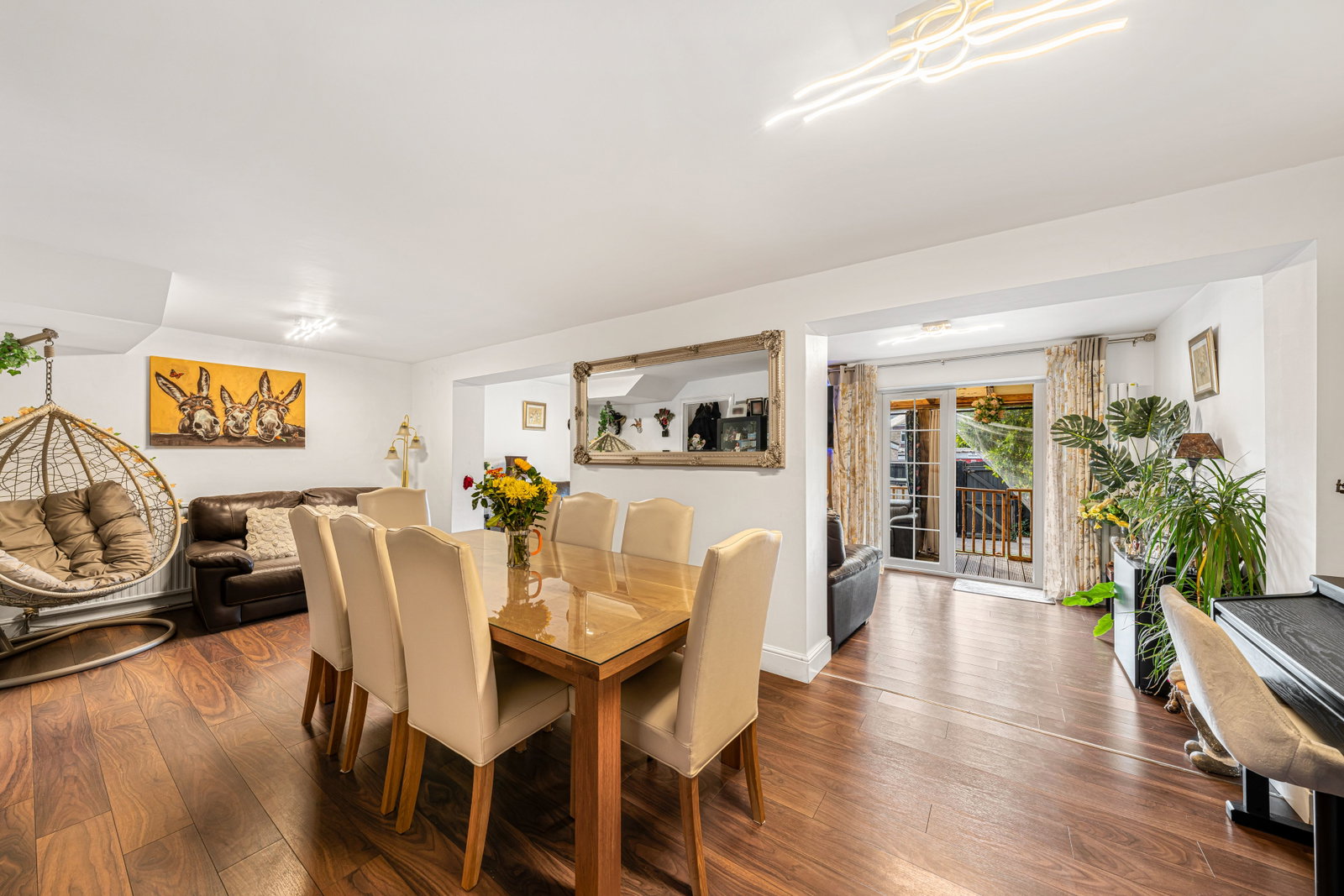 End Of Terrace House for sale in Harlow, Green Hills, Harlow, Essex, CM20, 1098 m²