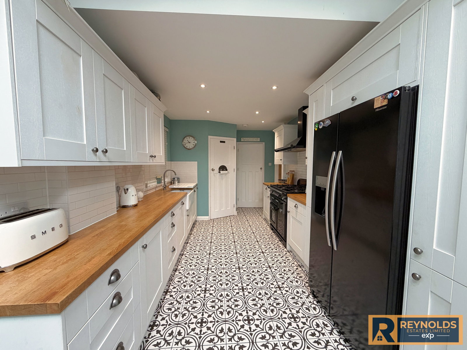 Semi Detached House for sale in West Malling, Renovated Home With Annex - Located In Castle Way, Leybourne, West Malling, ME19 5HF, 1259 m²