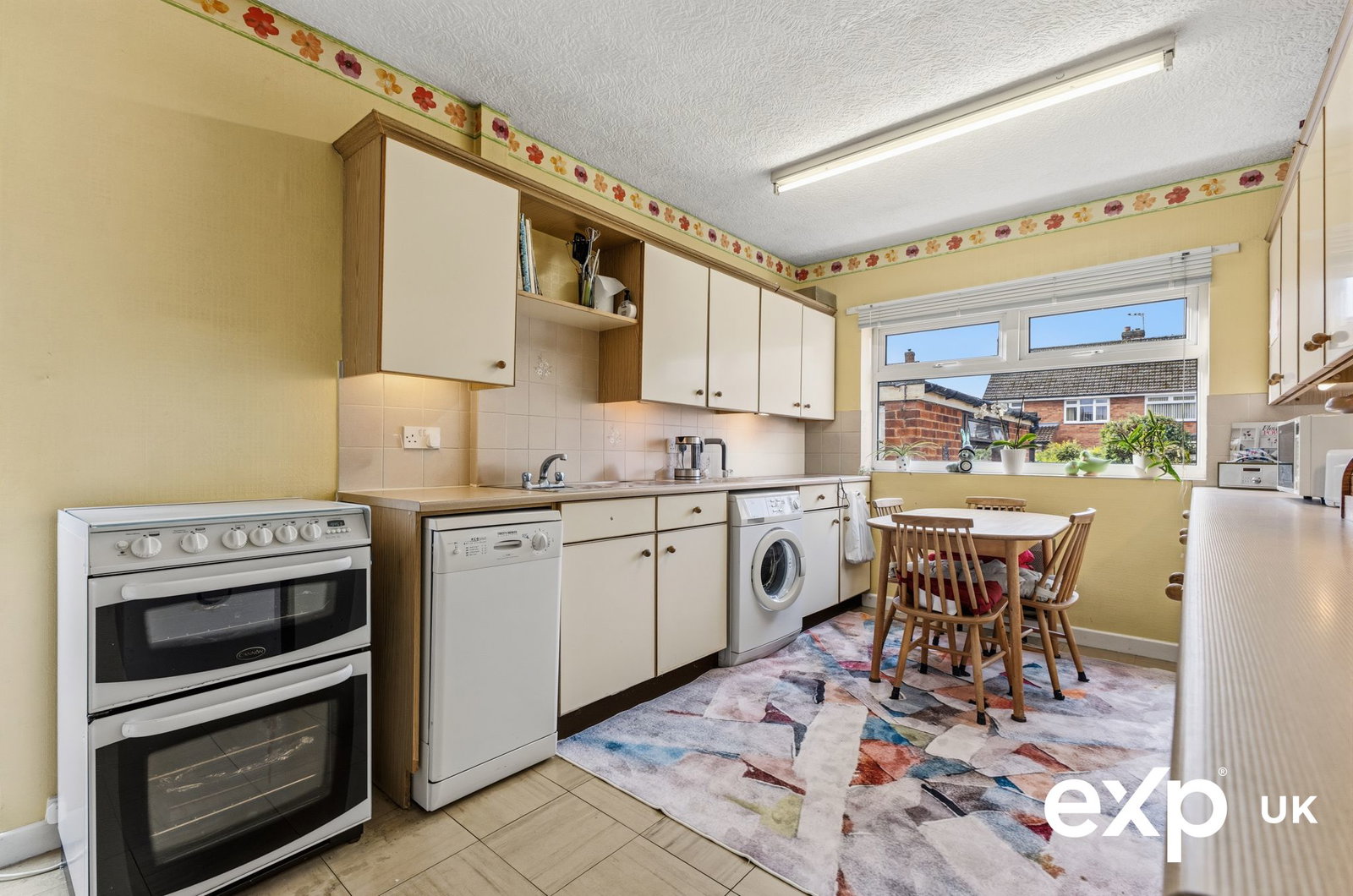 Semi Detached House for sale in Mansfield, Upton Mount, Mansfield, NG19 6NL