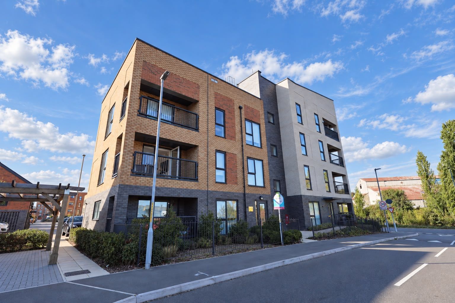 Flat for sale in Greenhithe, Whiting Avenue, Greenhithe, DA9 9YW