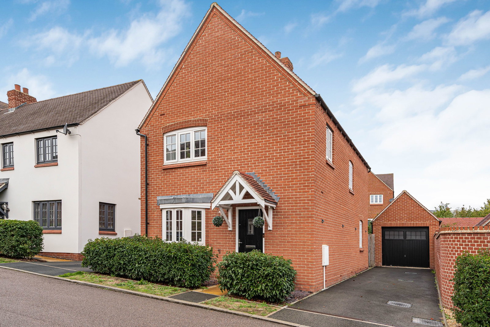 Detached House for sale in Brackley, Squirrel Close, Brackley, NN13 6QQ