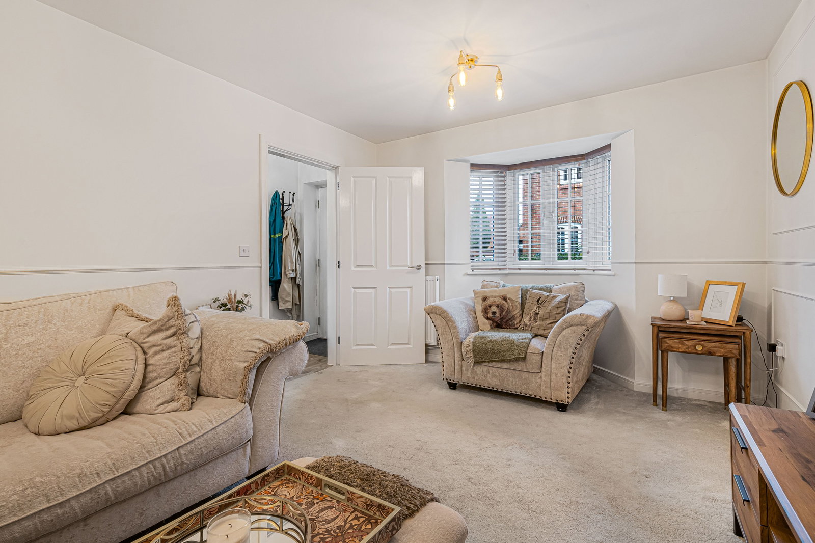 Detached House for sale in Brackley, Squirrel Close, Brackley, NN13 6QQ