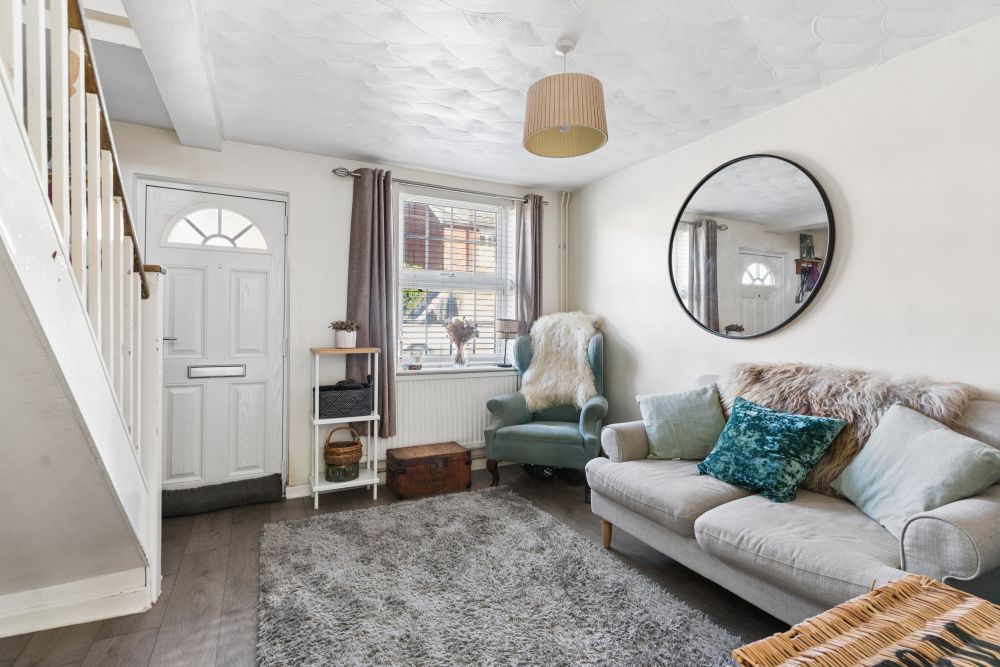 Terraced House for sale in Hitchin, Old Park Road, Hitchin, Hertfordshire, SG5 2JT