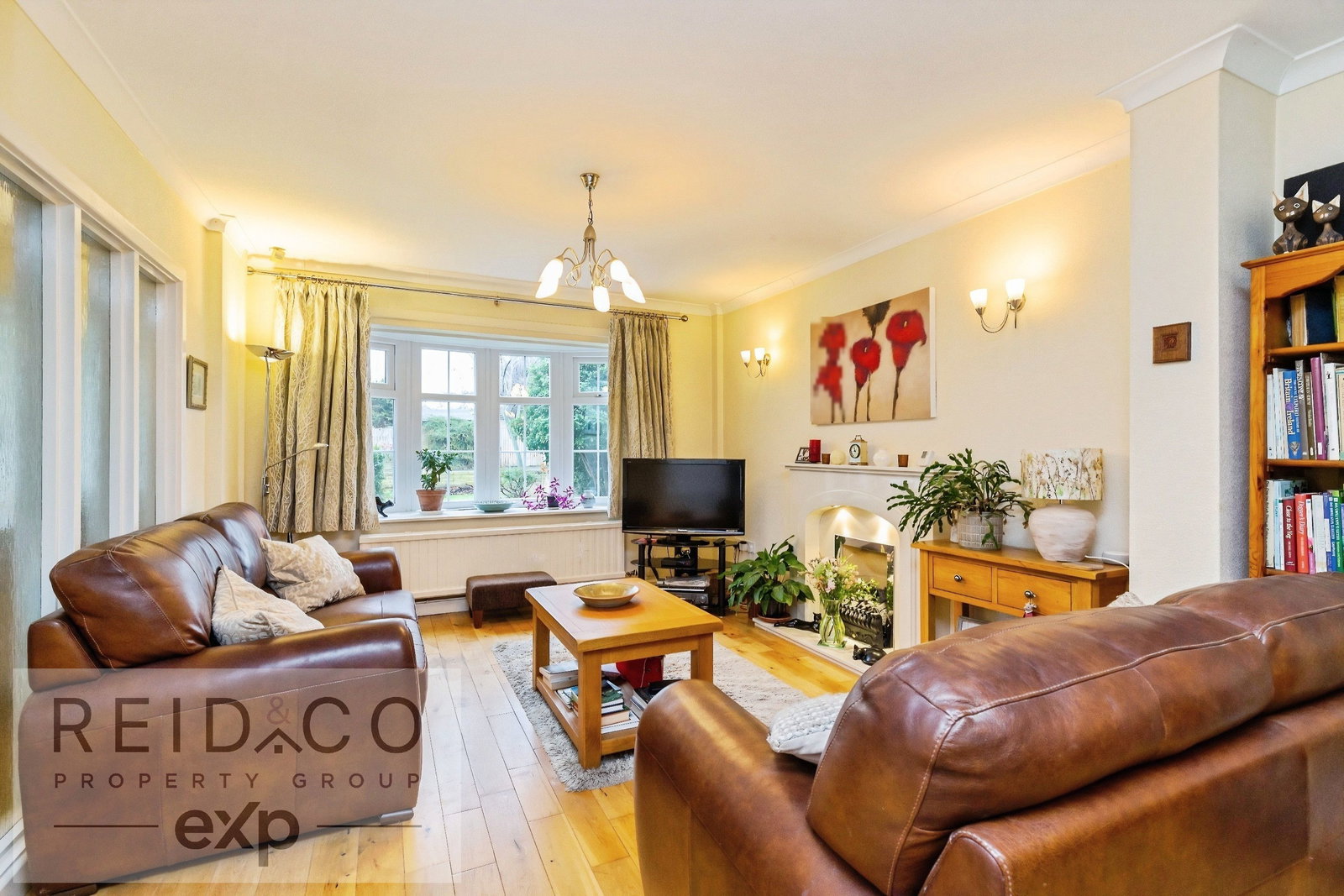 Detached House for sale in Preston, Conway Drive, Fulwood, Preston, PR2 3EP