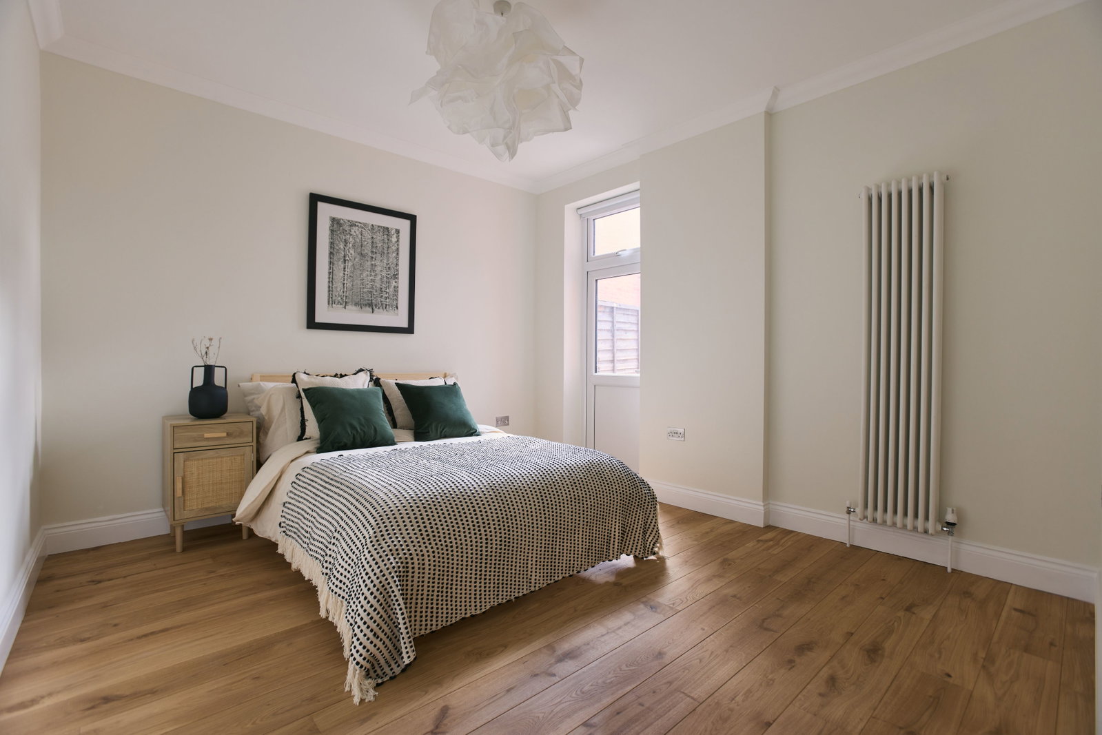 Flat for sale in London, Lascotts Road, N22
