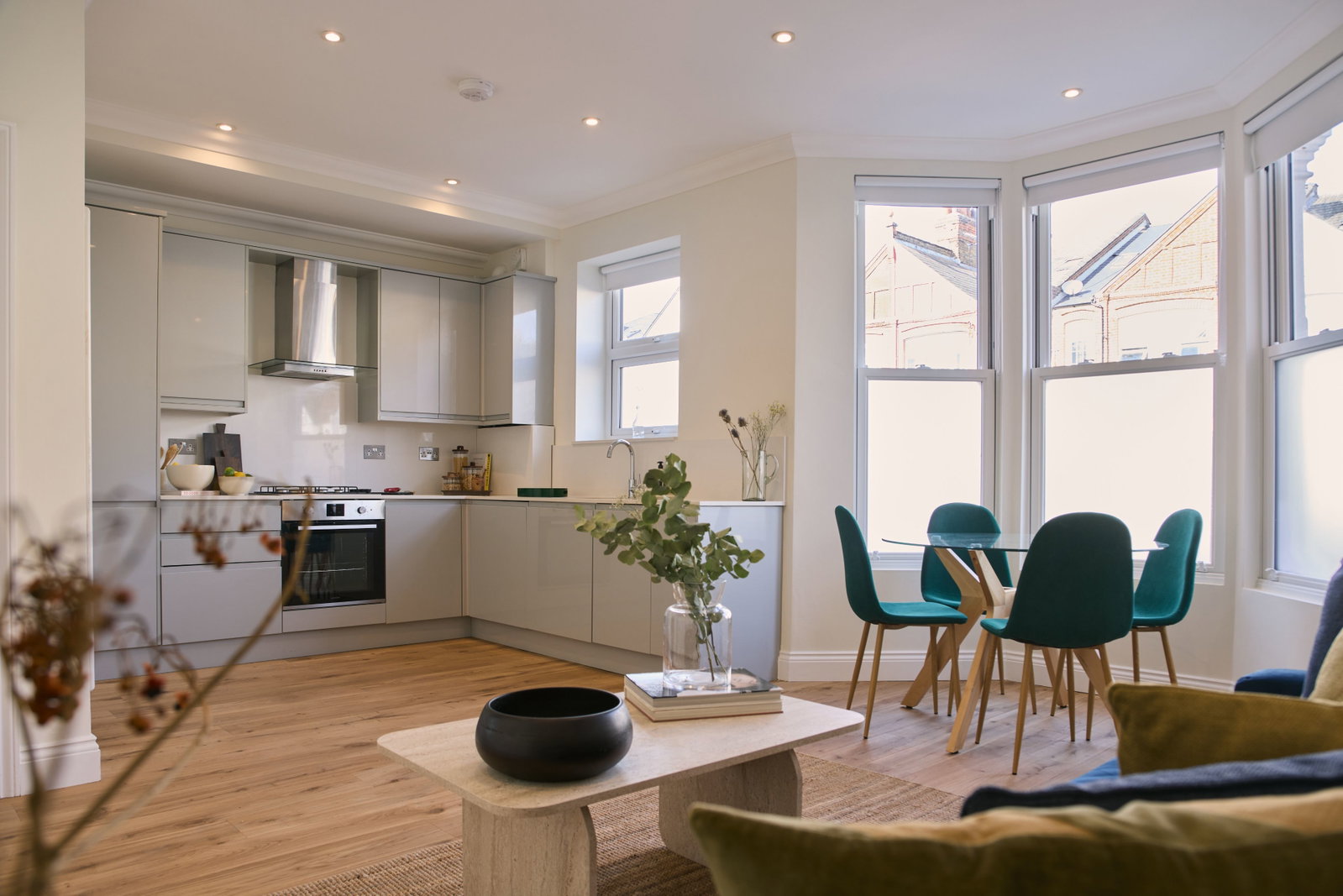 Flat for sale in London, Lascotts Road, N22