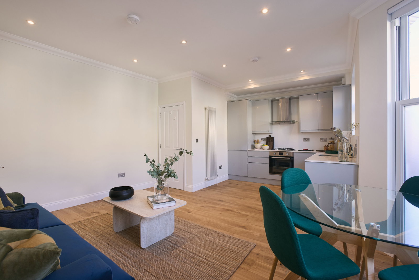 Flat for sale in London, Lascotts Road, N22