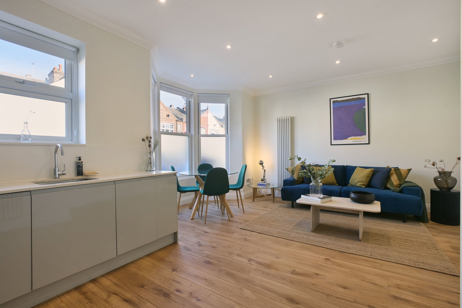 Flat for sale in London, Lascotts Road, N22